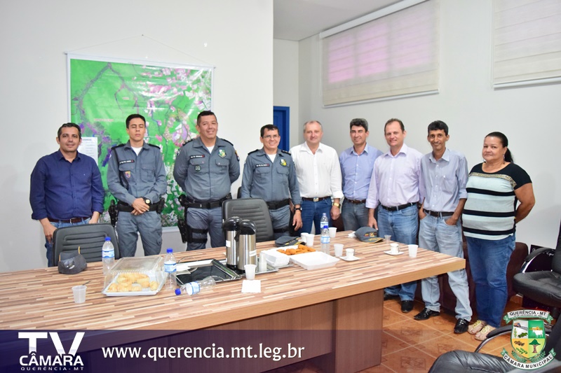 Autoridades do Município recebem novo comandante regional da Policia Militar.