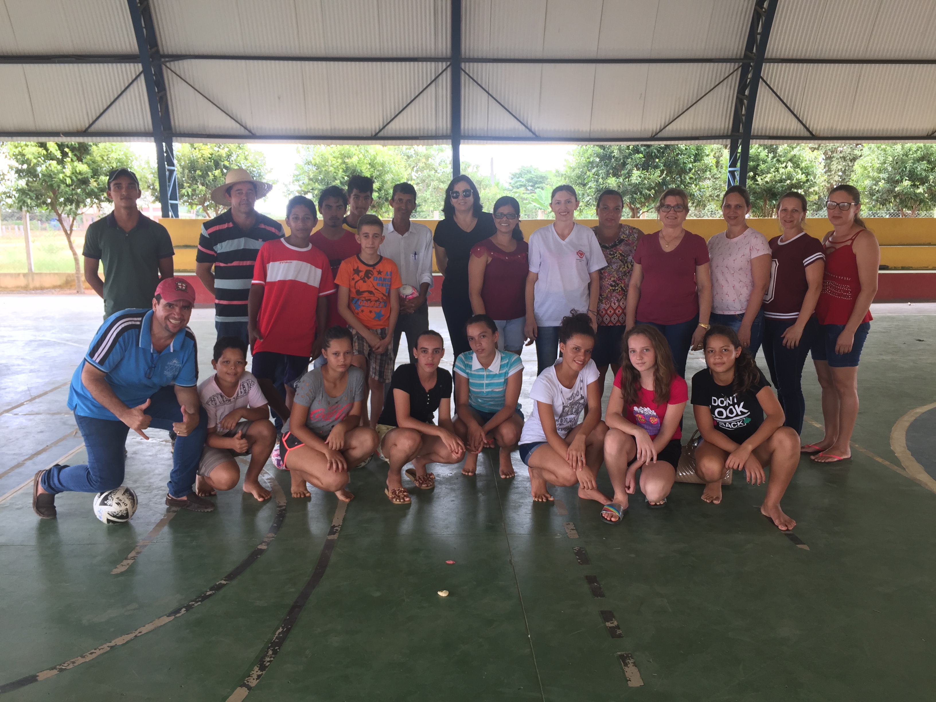 Projetos esportivos voltam ativa nas agrovilas em Querência.